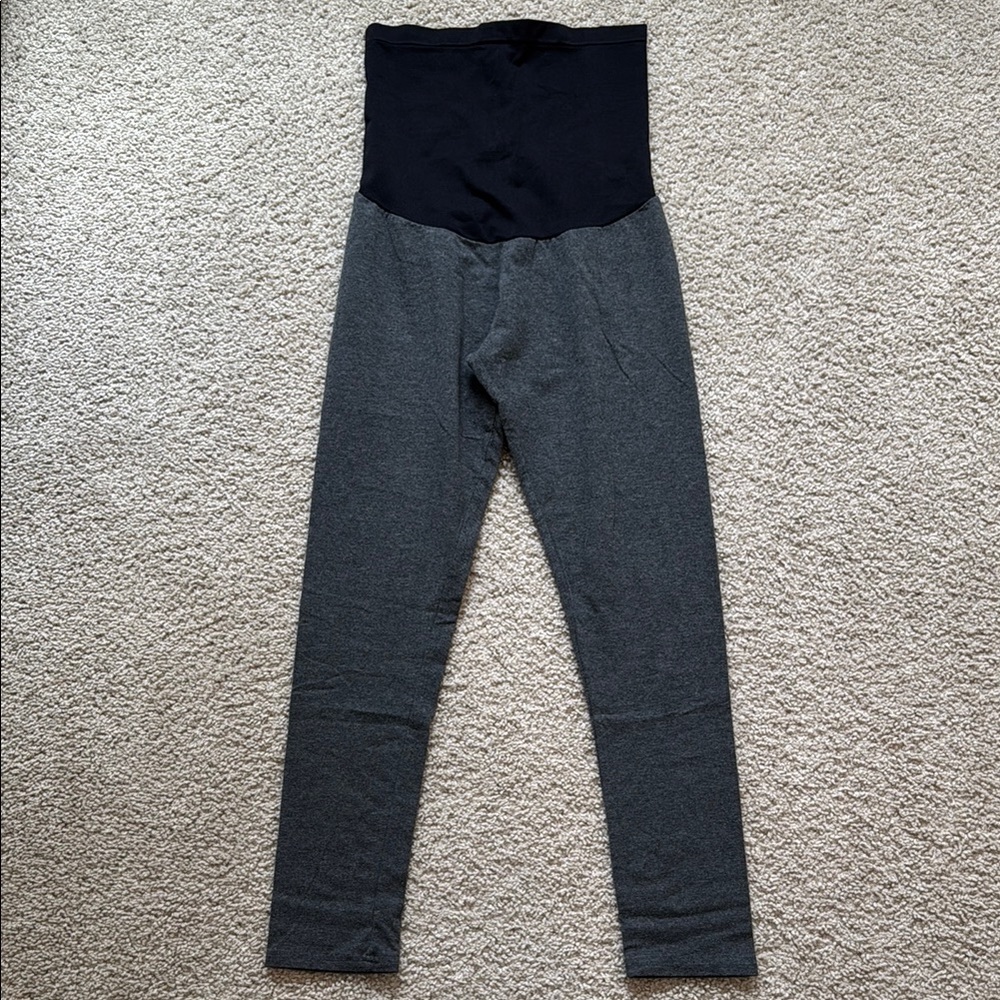 Bella Vita Maternity Gray Legging (Small)